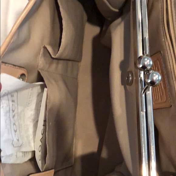 F25487 Coach Sig. Embossed Patent - Picture 7 of 8